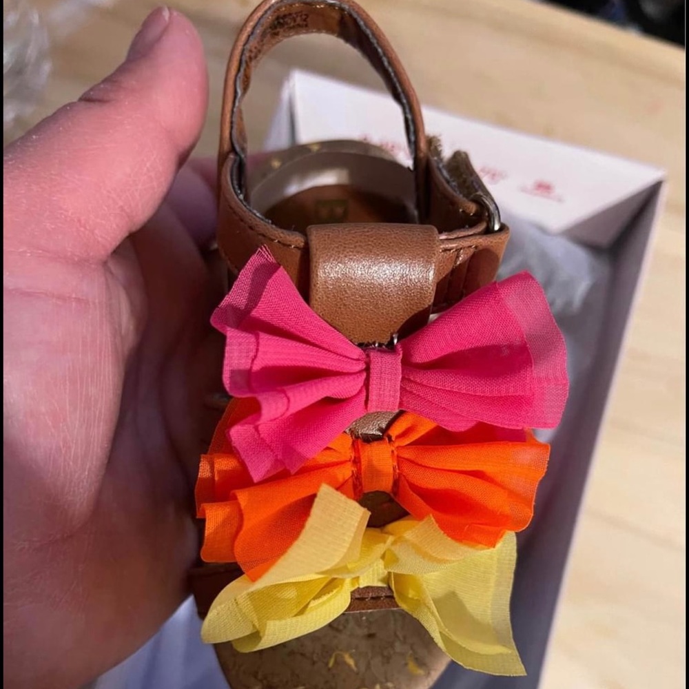 Brand New Toddler ￼Sandals size 5 xposted